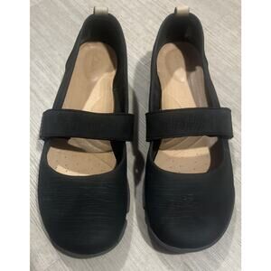 Clarks Tri Carrie Mary Jane Flat Trigenic Black Nubuck Leather Comfy Sz 9.5